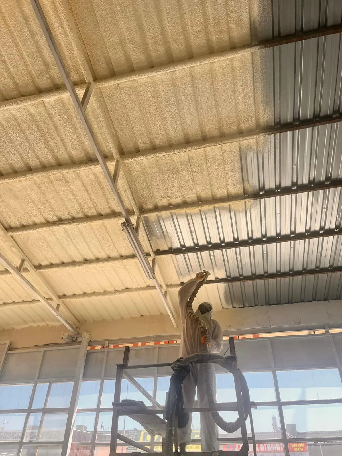 Ada Yalıtım - Profesyonel tavan yalıtım uygulaması